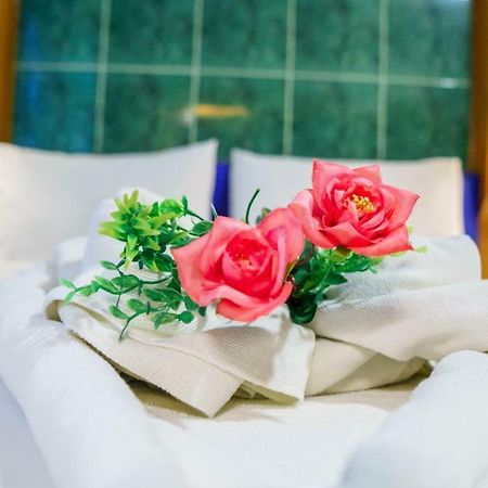 Siri Hotel Накхонратчасіма Екстер'єр фото