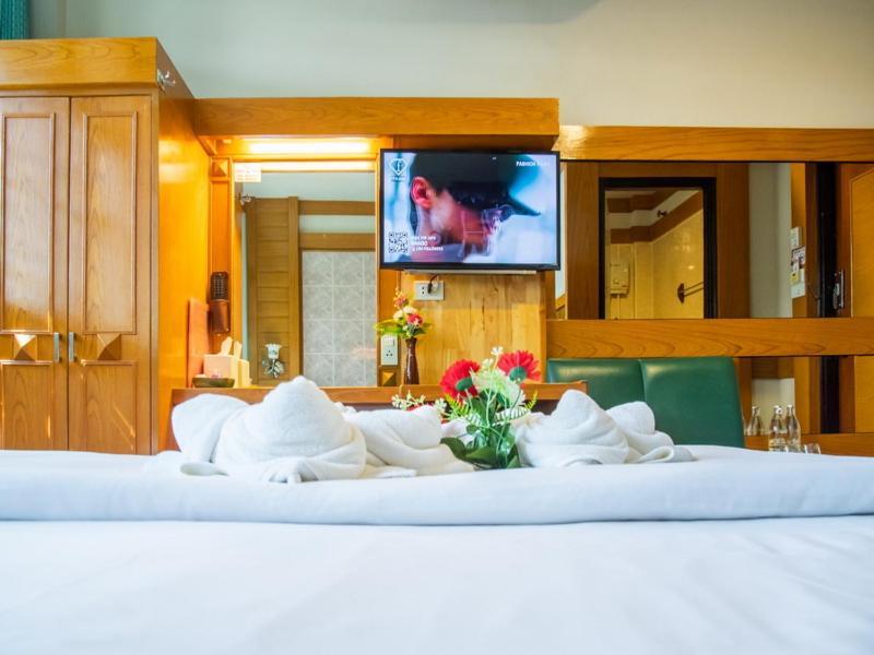 Siri Hotel Накхонратчасіма Екстер'єр фото