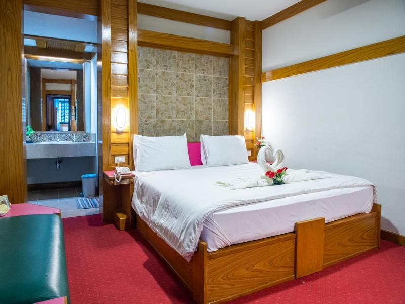 Siri Hotel Накхонратчасіма Екстер'єр фото