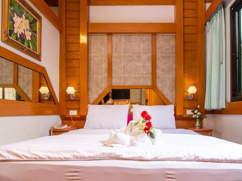 Siri Hotel Накхонратчасіма Екстер'єр фото