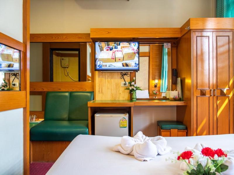 Siri Hotel Накхонратчасіма Екстер'єр фото